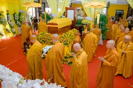 [TRỰC TIẾP] Hội đồng Chứng minh, Hội đồng Trị sự viếng tang Trưởng lão Hòa thượng Thích Hiển Tu