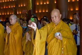 [Video] Lễ tưởng niệm anh linh các anh hùng, liệt sĩ tại Đền Bến Dược