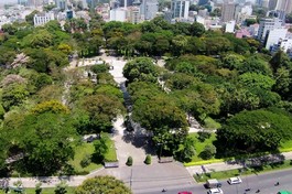 Công viên Lê Thị Riêng trước đây là Nghĩa trang Đô Thành - Ảnh: Quỳnh Trần