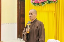 Hòa thượng Thích Thiện Thống, Phó Chủ tịch Hội đồng Trị sự, Trưởng ban Trị sự GHPGVN tỉnh An Giang chủ trì phiên họp - Ảnh: PGAG