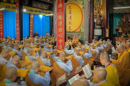 Lễ truyền giới trang nghiêm diễn ra tại giới trường chùa Phước Hưng (TP.Sa Đéc)