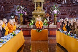 Niệm Phật cầu gia hộ
