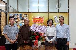 Đoàn đại diện Cục An ninh nội địa - Bộ Công an thăm, chúc mừng Báo Giác Ngộ nhân đại lễ Phật đản Phật lịch 2568 - Ảnh: Lương Hoàng