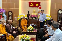 Ông Vũ Ngọc Tuất, Bí thư quận chúc tết đến Ban Trị sự