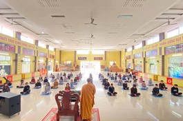 Gần 100 bạn trẻ quy y Tam bảo tại chùa Chí Linh 