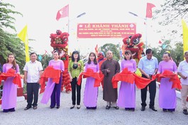 Khánh thành đưa vào sử dụng cầu An Bình bắt qua rạch Cái Nai do Thượng tọa Thích Vạn Đức, Phó ban Trị sự GHPGVN huyện Chợ Mới tài trợ