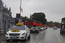 Cung rước tôn tượng kim thân Đức Phật sơ sinh