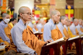 Thượng tọa Thích Quang Thạnh thuyết giảng, khóa lễ trì tụng kinh Địa Tạng, Mông sơn thí thực