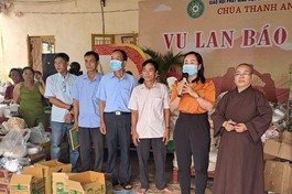Các chùa Thanh An, Quán Âm, An Nam trao quà từ thiện mùa Vu lan