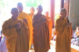 Long An: Tịnh thất An Tâm chú nguyện đúc đại hồng chung