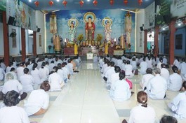 Chùa Bà Đa (TP.Đà Nẵng) với khóa tu Một ngày an lạc