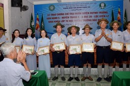 Ban Hướng dẫn Phân ban Gia đình Phật tử tỉnh tổ chức lễ trao chứng chỉ đến các Huynh trưởng