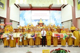 Chúc mừng chư vị được tấn phong giáo phẩm