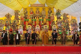 Thực hiện nghi thức động thổ tái thiết ngôi đại hùng bảo điện chùa Chân Lai