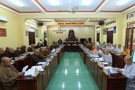 Hòa thượng Thích Minh Thiện chủ trì buổi họp của Ban Trị sự tỉnh