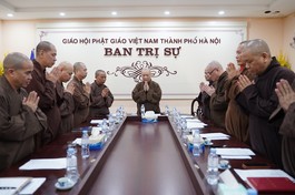 Chư tôn đức niệm Phật cầu gia hộ