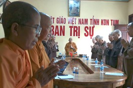 Ban Trị sự GHPGVN tỉnh Kon Tum tổ chức họp triển khai các hoạt động Phật sự quan trọng sắp tới 