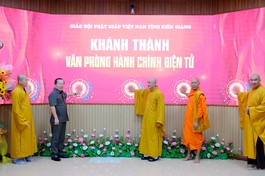 Nhấn nút khánh thành, chính thức đưa văn phòng hành chánh điện tử Ban Trị sự tỉnh vào hoạt động