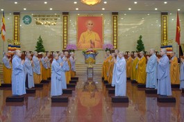 Chư hành giả, giới tử tòng hạ tại trường hạ tập trung Việt Nam Quốc Tự