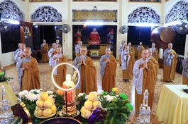 Chư Ni đảnh lễ Tam bảo, cử hành nghi thức Tự tứ, kết thúc khóa An cư kiết hạ Phật lịch 2567