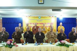 Chư tôn đức Ban Thường trực Ban Trị sự GHPGVN tỉnh triển khai các nội dung quan trọng với Ban Trị sự H.Nhơn Trạch