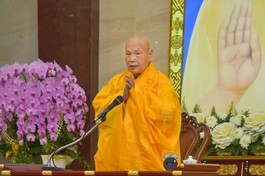 Hòa thượng Thích Thiện Nhơn sách tấn Tăng Ni GHPGVN TP.HCM tại Việt Nam Quốc Tự