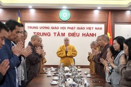 Buổi họp mặt đầu Xuân Giáp Thìn tại Trụ sở Văn phòng I T.Ư - chùa Quán Sứ