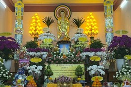 Hương án Ni trưởng Thích nữ Chí Kiên tại chùa Quang Minh 