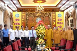 Lãnh đạo Ủy ban TƯMTTQVN chúc mừng Phật đản Phật lịch 2568 đến chư tôn đức GHPGVN