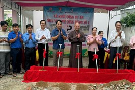 Thực hiện nghi thức động thổ xây dựng công trình công cộng phục vụ cho học sinh
