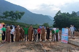 Các đơn vị khởi công xây nhà ủng hộ gia đình bà Mát