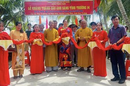 Khánh thành cây cầu "Ánh sáng tình thương" số 14, tại ấp Phú Trường, xã Phú Hữu, H.Long Phú (Sóc Trăng)