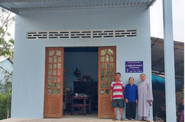 Tiền Giang: Bàn giao 8 căn nhà tình thương đến những gia đình có hoàn cảnh khó khăn