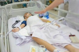 Mở rộng lòng từ: Xin giúp cháu Tuyết Nhi bị u tủy