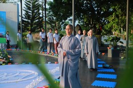 Thực tập thiền hành tại thiền viện Trúc Lâm Bình Phước