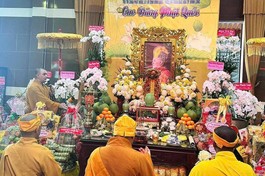 Di ảnh Hòa thượng Thích Phước Hạnh tại Tổ đường chùa Phật Ngọc Xá Lợi Vĩnh Long