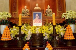 Di ảnh Hòa thượng Thích Tâm Châu tại Tổ đường Việt Nam Quốc Tự