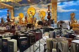 Chùa Viên Giác (P.Hội An) phơi kinh sau trận lụt lịch sử