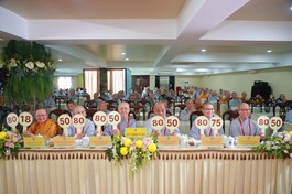 Ban Giám khảo Hội thi dẫn chương trình Phật giáo dành cho chư Ni 