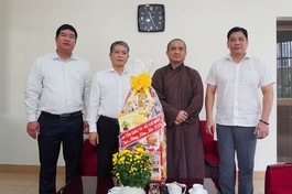 Đoàn Ban Tôn giáo TP.HCM do ông Vũ Huy Long, Trưởng phòng Nghiệp vụ 1 - Ban Tôn giáo TP.HCM làm trưởng đoàn cùng thành viên thăm và chúc mừng năm mới đến Báo Giác Ngộ