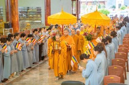 Ban Hoằng pháp và Ban Kinh tế - Tài chính T.Ư (đoàn 4) thăm, cúng dường các trường hạ tại miền Bắc