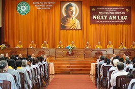 Lễ khai giảng khóa tu Ngày an lạc tại chùa Thanh Tâm (H.Bình Chánh, TP.HCM)