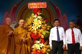 Phật giáo quận 11 hân hoan đón mừng Phật đản