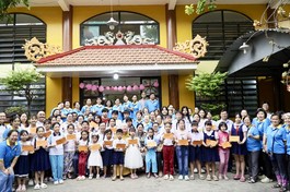 Câu lạc bộ Hành Trình Xanh chùa Liên Hoa do Hòa thượng Thích Duy Trấn thành lập vào tháng 7-2016