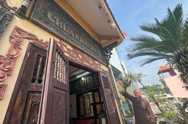 Thượng tọa Thích Minh Nhựt giới thiệu về chùa Khánh Anh (P.Vườn Lài, TP.HCM) - Ảnh: Nguyên Tài/BGN