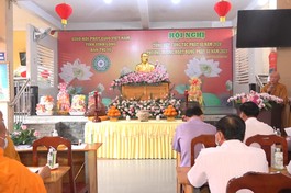 Hòa thượng Thích Như Tước - Ủy viên Hội đồng Trị sự, Trưởng Ban Trị sự GHPGVN tỉnh Vĩnh Long phát biểu khai mạc hội nghị 