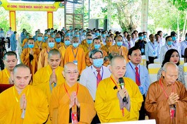 Nghi thức niệm Phật cầu gia hộ trước khi tiến hành đại hội