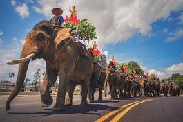 Tác phẩm "Rước Phật bằng voi" của tác giả Dương Hoài An (Đắk Lắk) giành giải nhất