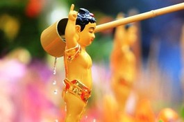 Tắm Phật - Một nghi thức đặc biệt trong Đại lễ mừng Phật đản sinh