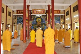 Chư Tăng làm lễ tác pháp an cư tại tổ đình Tịnh Độ